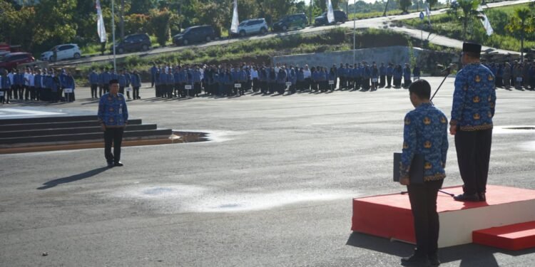 Tingkatkan Disiplin dan Loyalitas, Pemkab Kotabaru Gelar Apel Hari Kesadaran Nasional