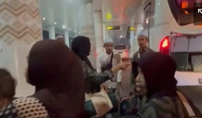 
					Gagal Berangkat, 41 Calon Jemaah Umrah HST Tuntut Pengembalian Dana Rp1,1 Miliar