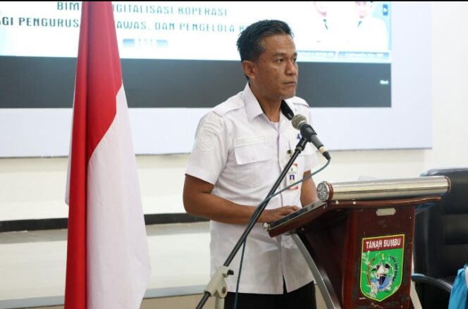 
					Transformasi dari Konvensional menuju Era Modern, Tanah Bumbu Gelar Bimtek Digitalisasi Koperasi untuk Tingkatkan Kapasitas SDM