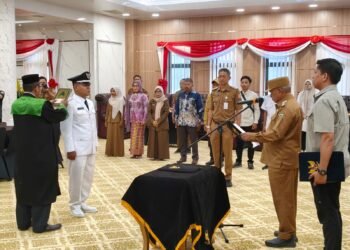 Bupati Kotabaru Lantik Asrul sebagai Kepala Desa Antar Waktu Desa Kalian
