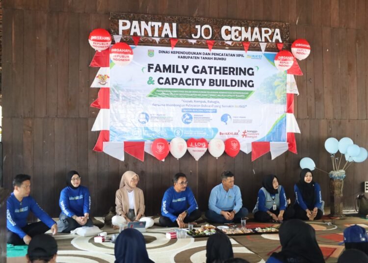 Disdukcapil Tanah Bumbu Gelar Bimtek dan Family Gathering: Wujudkan SDM Kompak, Profesional, dan BerAKSI