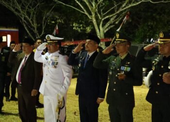 Apel Renungan Suci dan Ziarah Makam Pahlawan, Bupati Tanah Bumbu Hormati Jasa Pahlawan
