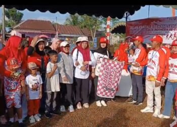 Meriahkan HUT RI ke-81, Ribuan Warga Gunung Tinggi Tumpah Ruah Ikuti Jalan Santai dan Senam Sehat