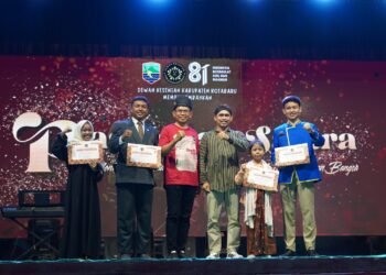 Pagelaran Sastra “Simponi Kemerdekaan” Digelar di Panggung Akrab Siring Laut Kotabaru