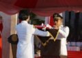 Pemkab Kotabaru Laksanakan Upacara Penurunan Bendera HUT ke-81 RI Dengan Khidmat