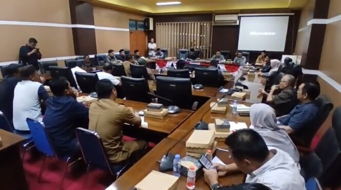 
					Warga Sebamban Baru Desak PT BIB Beri Peluang Kerja bagi Masyarakat Lokal