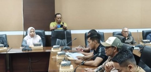 Warga Sebamban Baru Tanah Bumbu Minta Kesempatan Kerja di Pelabuhan PT BIB