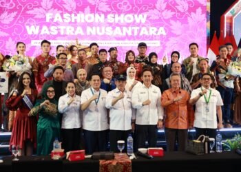 Tanah Bumbu Tampilkan Tenun Pagatan di Apkasi Otonomi Expo 2026