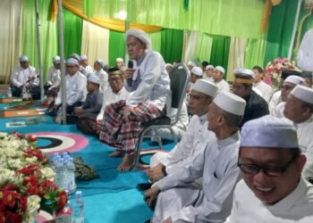 Wakil Bupati Kotabaru Hadiri Ceramah Guru KH.Muhammad zhofaruddin ( Guru Udin) Di Komplek Rumah 10 Kotabaru.