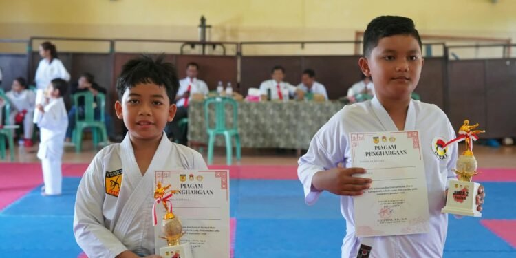 Puluhan Atlet Uji Kemampuan dan Mental Di Ajang Festival Karate INKAI Kotabaru