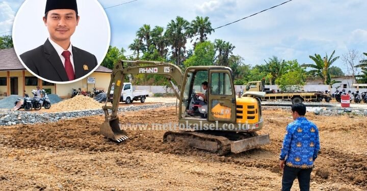 Ketua DPRD Tanah Bumbu Kerahkan Alat Beratnya untuk Penataan Lingkungan SMAN 1 Batulicin