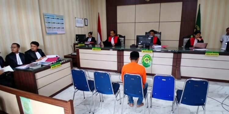 Tipu Korban Hingga Rp21,7 Miliar dengan BPKB Palsu, Muhammad Rizki Tak Berkutik di Persidangan