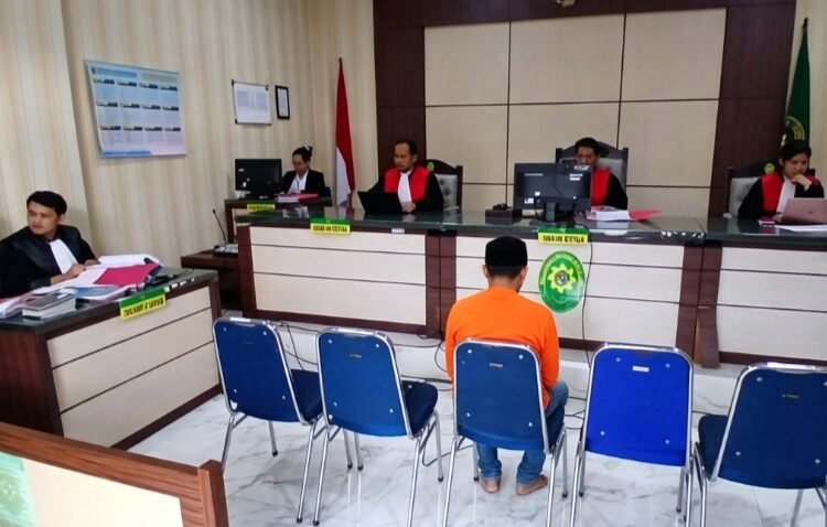 Tipu Korban Hingga Rp21,7 Miliar dengan BPKB Palsu, Muhammad Rizki Tak Berkutik di Persidangan