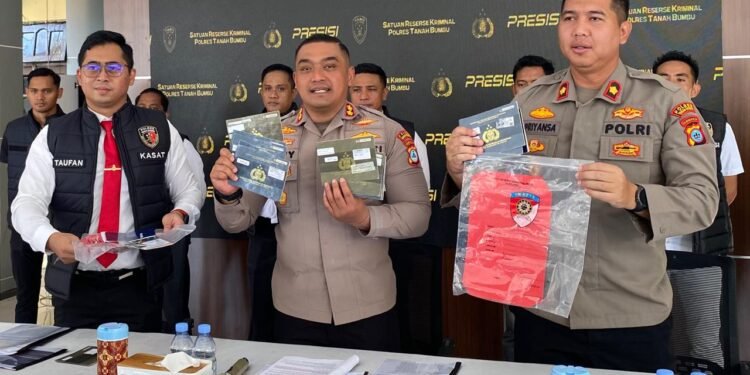 Kapolres Tanah Bumbu Ingatkan Jangan Asal Beli Kendaraan Murah, Cek Keaslian BPKB Sebelum Membeli