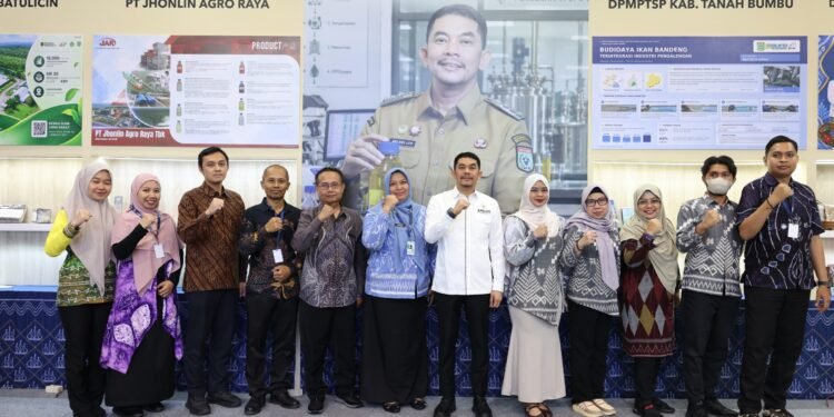 Tanah Bumbu Raih Penghargaan Stand Terbaik di Trade Expo Indonesia 2026