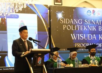 Bupati Tanah Bumbu Dorong Sinergi Pendidikan Vokasi dan Industri pada Wisuda Politeknik Batulicin