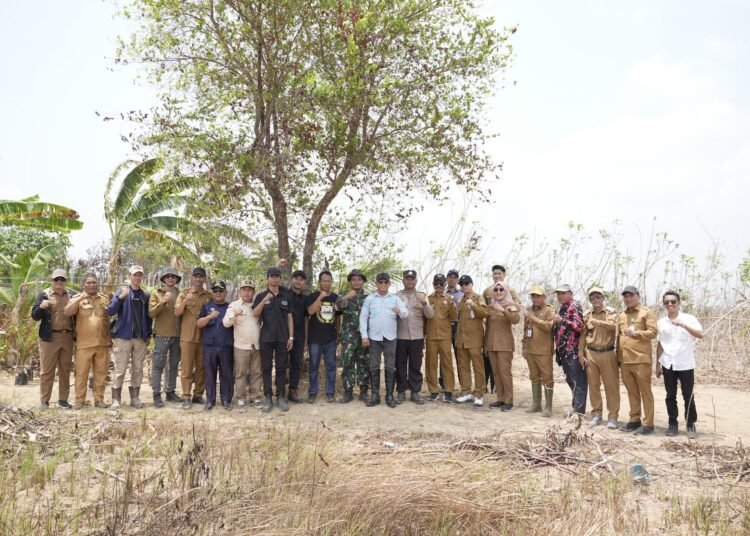 Bupati Kotabaru Tinjau Lokasi Sekolah Rakyat dan Rumah Sakit di Tanjung Lalak