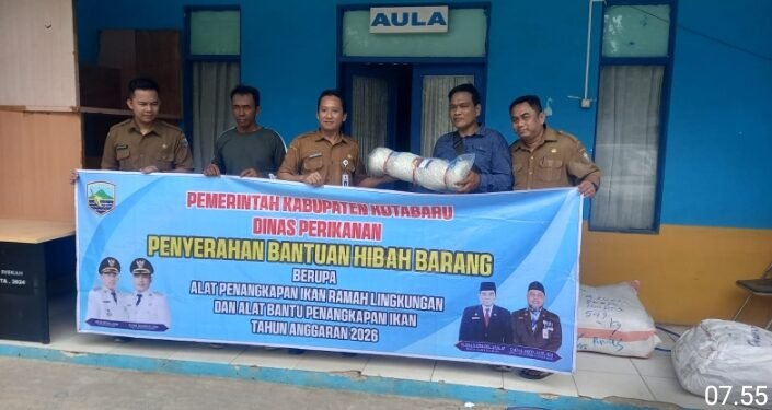 Dinas Perikanan Kotabaru Salurkan alat tangkap, Dorong Produksi Dan Ekonomi Nelayan