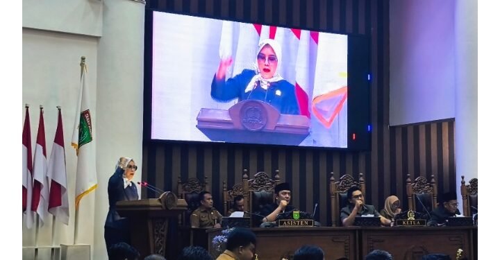 Sampaikan Pemandangan Umum RAPBD TA 2027, Fraksi PDIP Minta Perbaikan Sesuai KUA PPAS