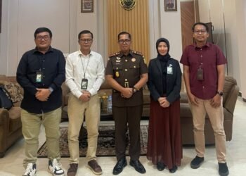 Lindungi Hak Pekerja, BPJS Ketenagakerjaan Batulicin Serahkan SKK Penagihan Rp3,25 Miliar ke Kejari Kotabaru