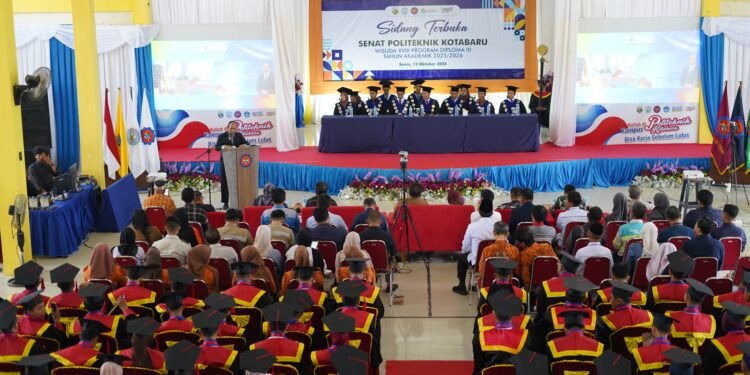 Wisuda XVIII Politeknik Kotabaru, 79 Lulusan Didorong Siap Hadapi Dunia Kerja